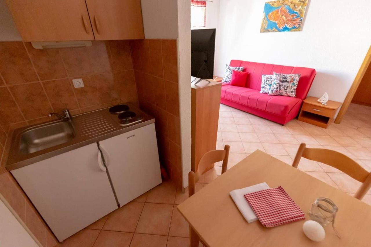 Apartments Elena Tučepi المظهر الخارجي الصورة