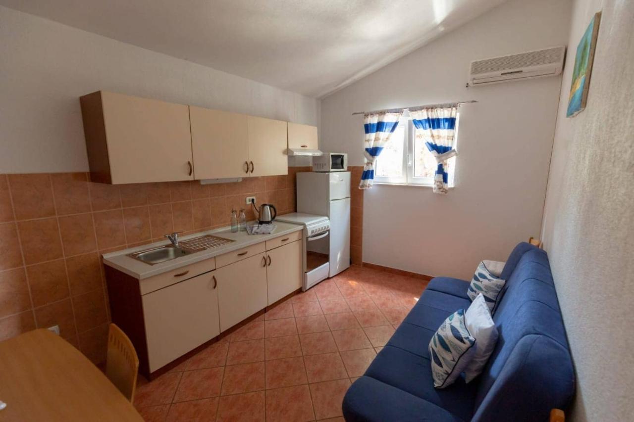 Apartments Elena Tučepi المظهر الخارجي الصورة