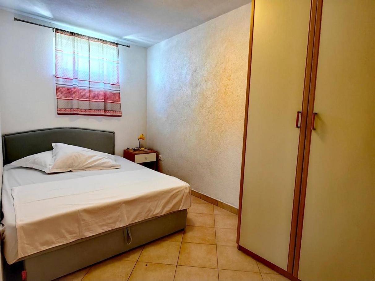 Apartments Elena Tučepi المظهر الخارجي الصورة